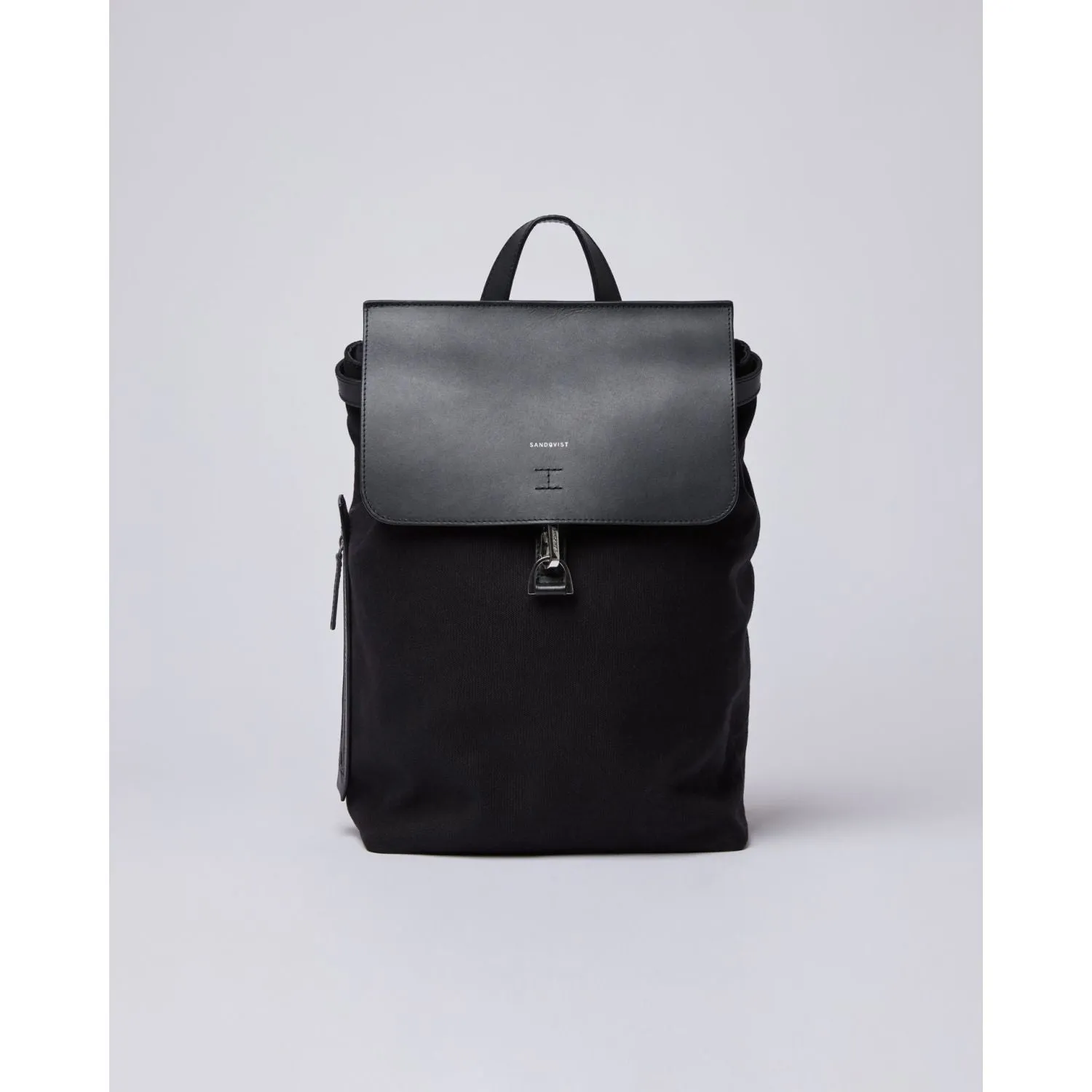Sandqvist Alva Metal Hook Backpack