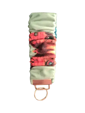 SCRUNCHIE KEY WRISTLET Velvet Green with Butterflies