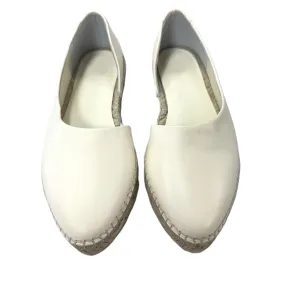 Shoes Flats By Vince In Ivory, Size: 6.5
