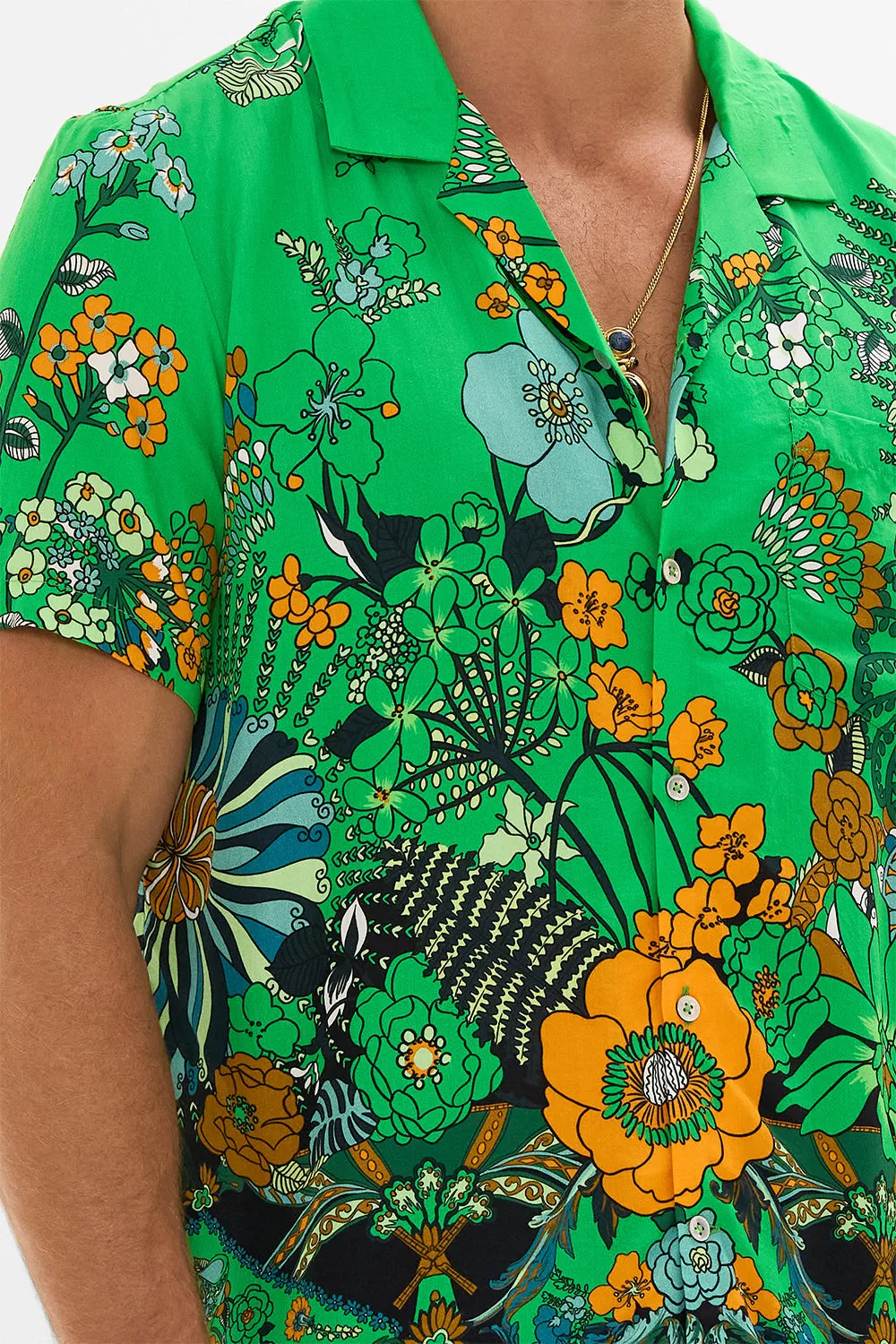 SHORT SLEEVE CAMP COLLARED SHIRT GOOD VIBES GENERATION