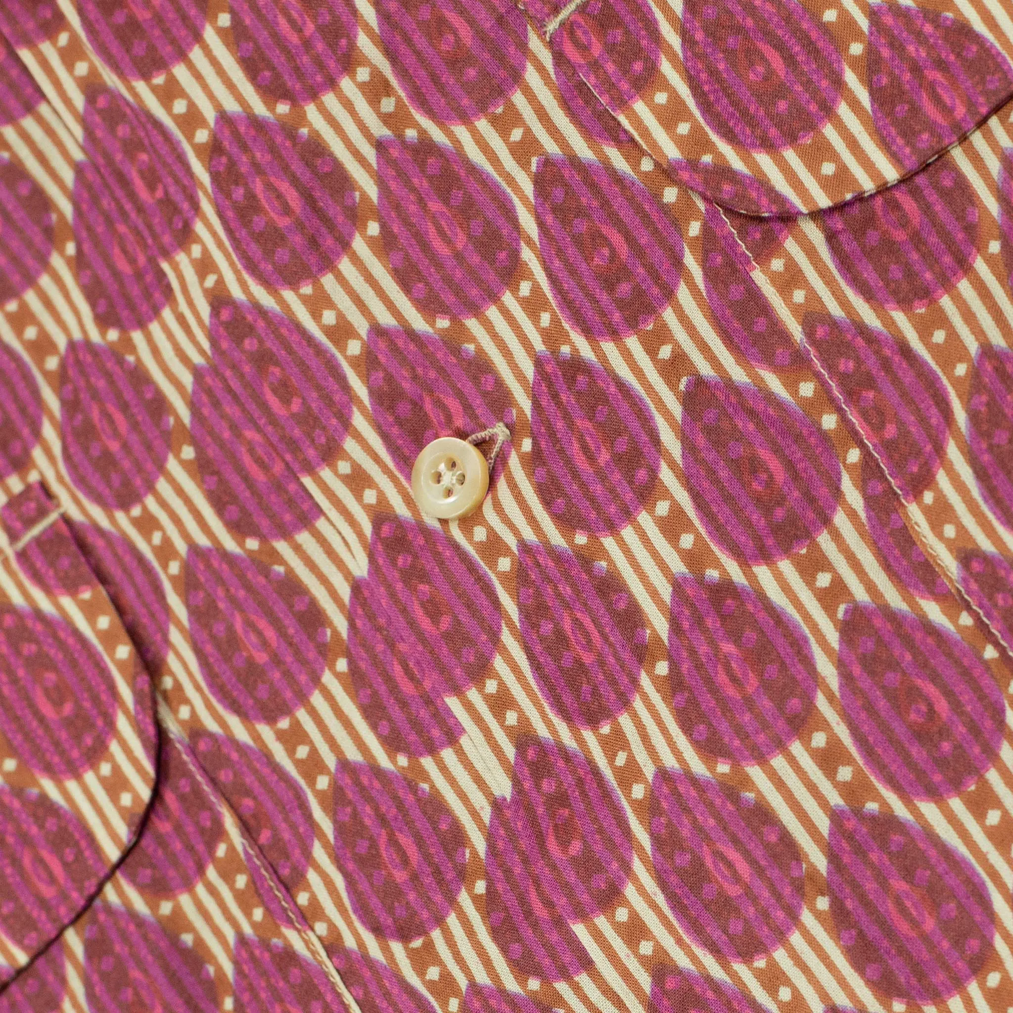 Short sleeve convertible collar shirt in magenta ikat print
