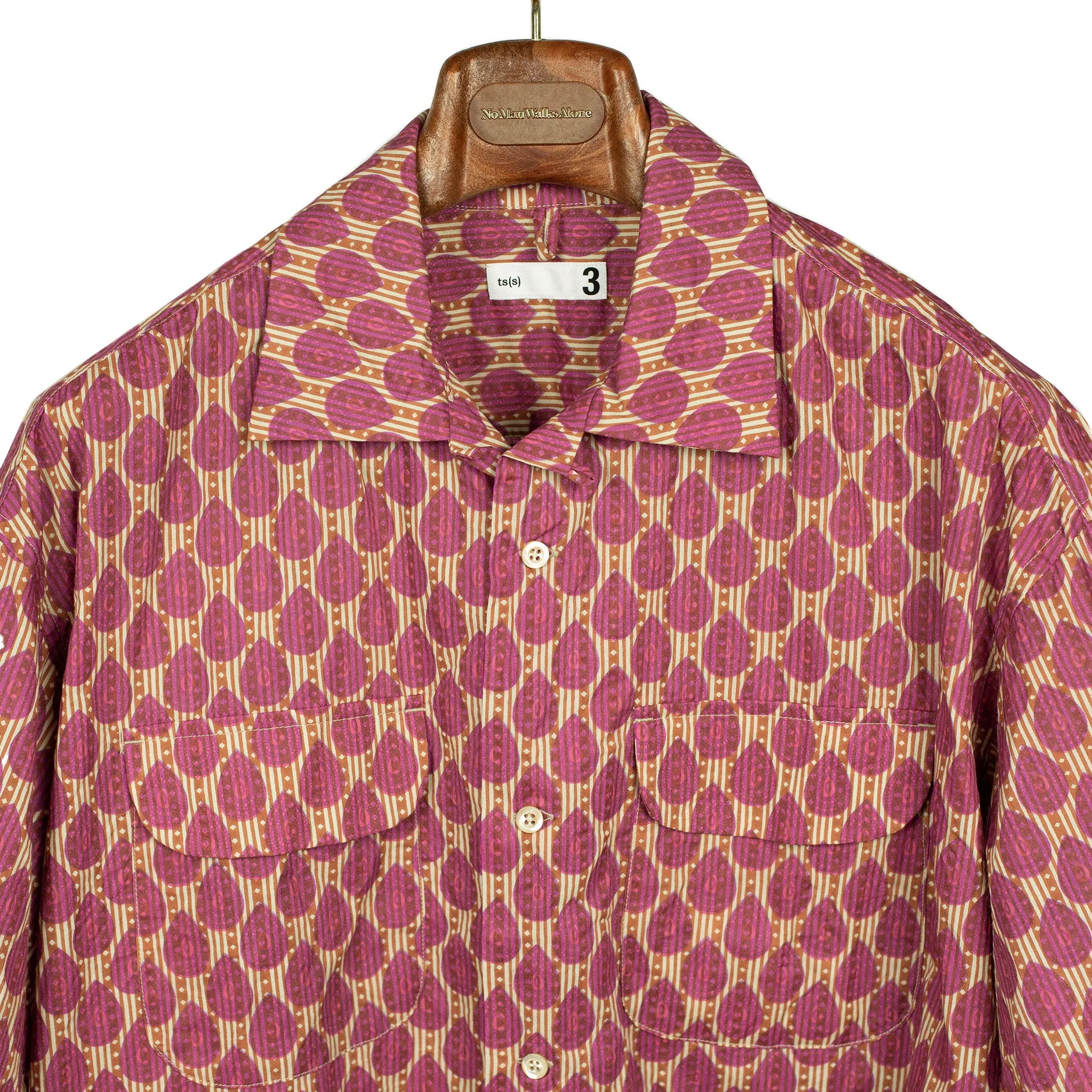 Short sleeve convertible collar shirt in magenta ikat print