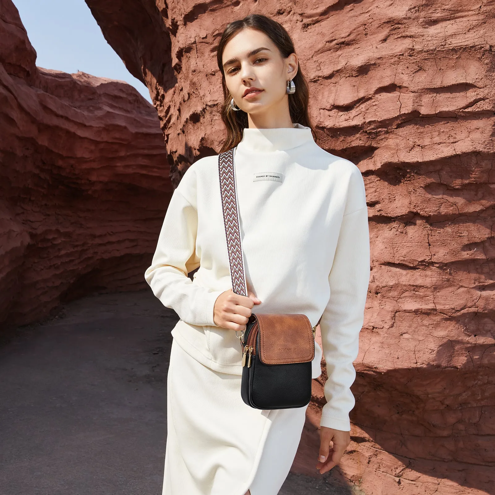 Small Phone Crossbody Bag with Adjustable Guitar Strap