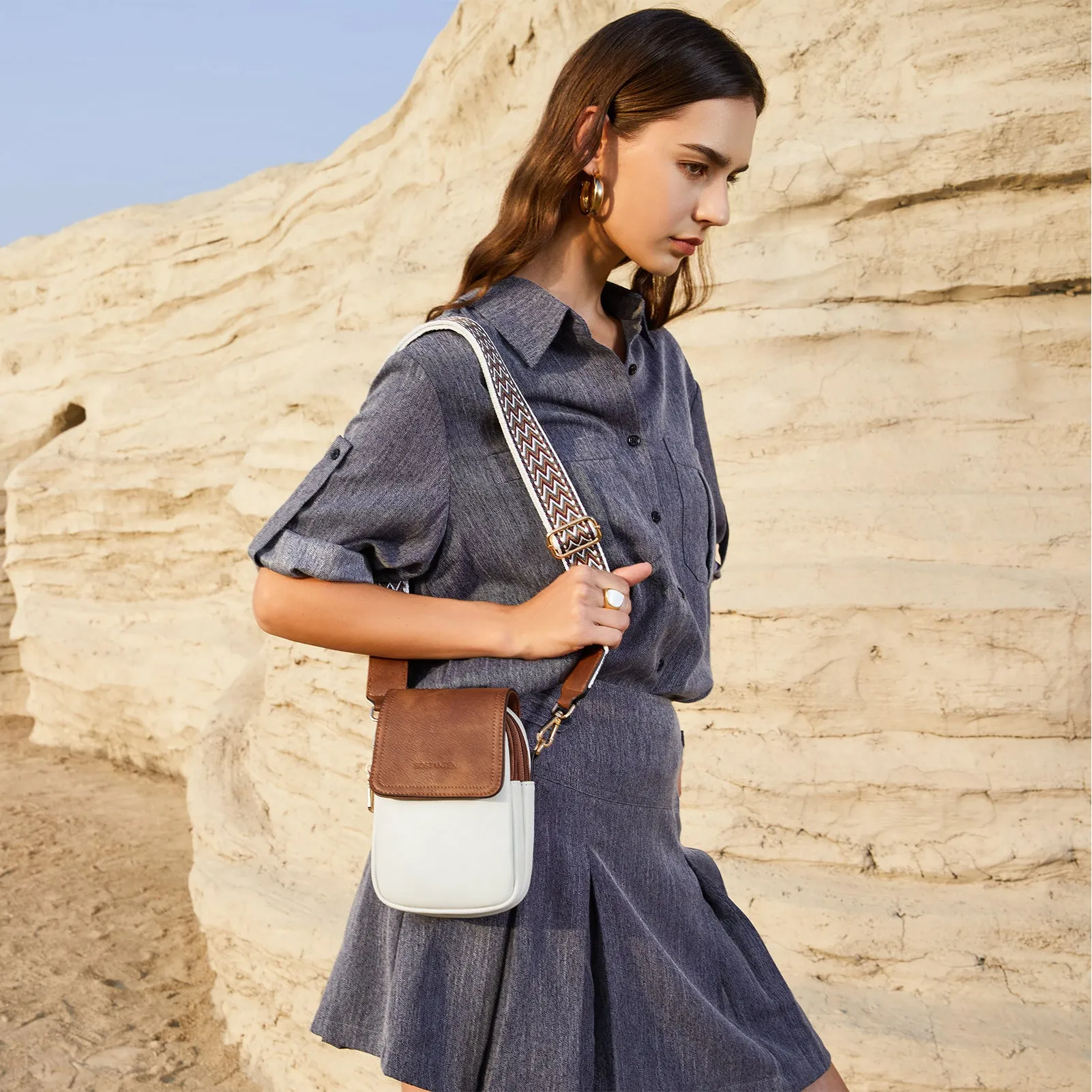 Small Phone Crossbody Bag with Adjustable Guitar Strap