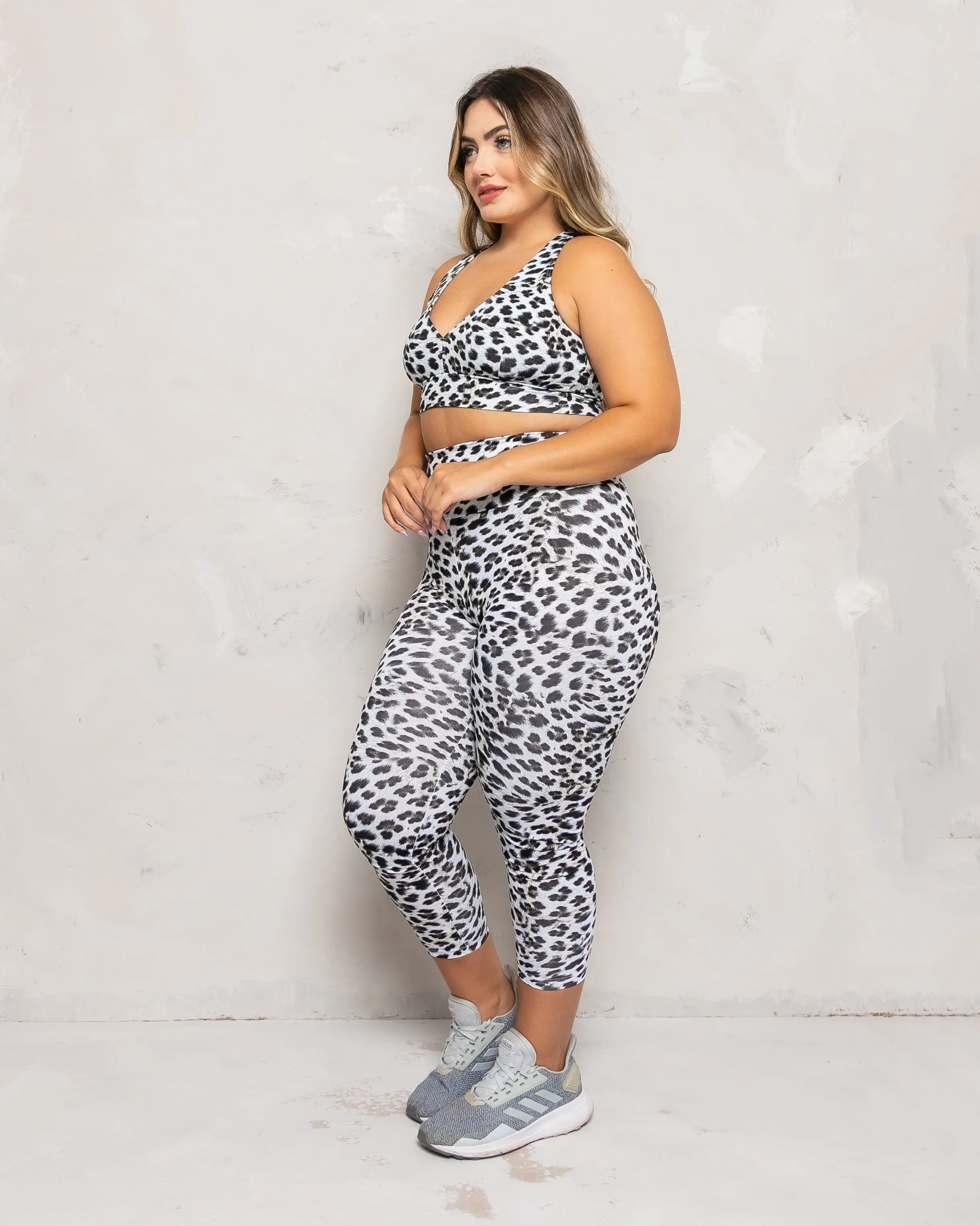 Snow Leopard High Rise 7/8 Leggings