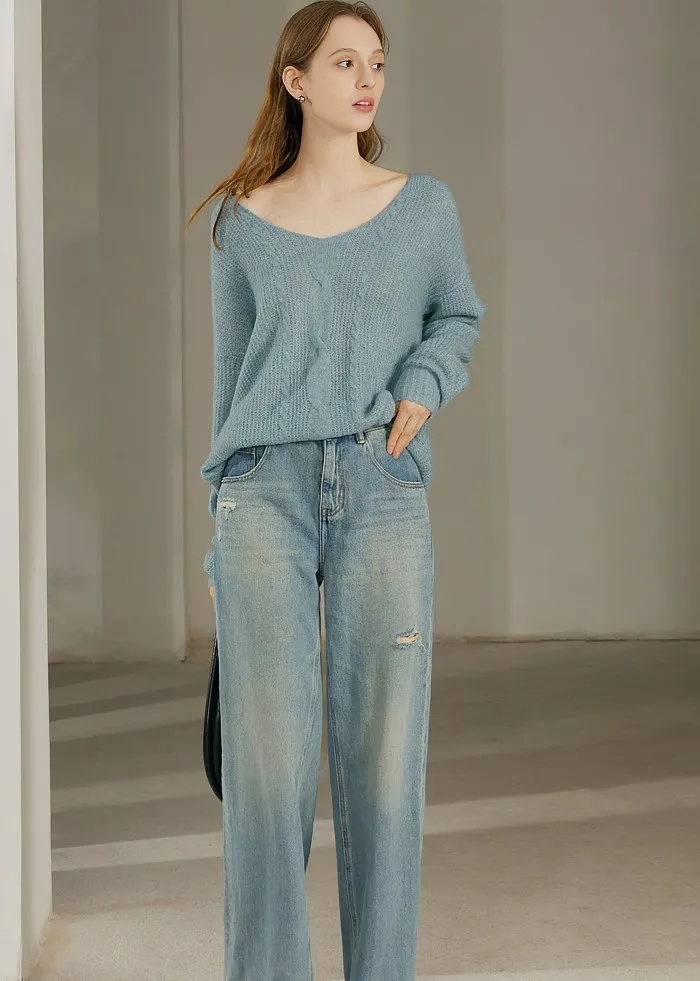 SOFT BLUE SLOUCHY SWEATER
