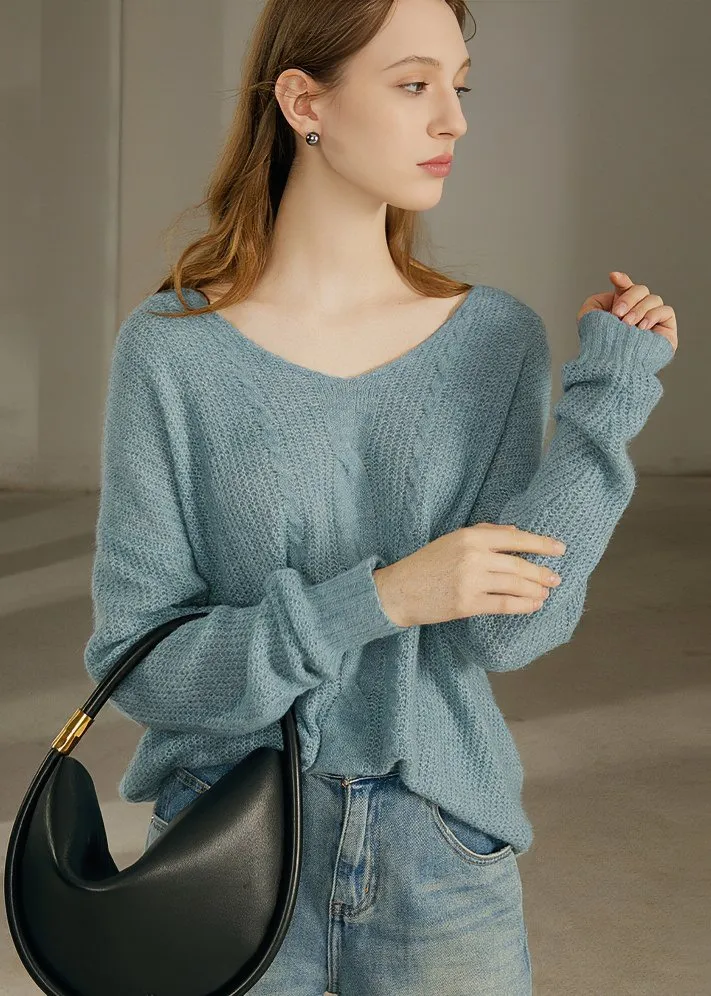 SOFT BLUE SLOUCHY SWEATER