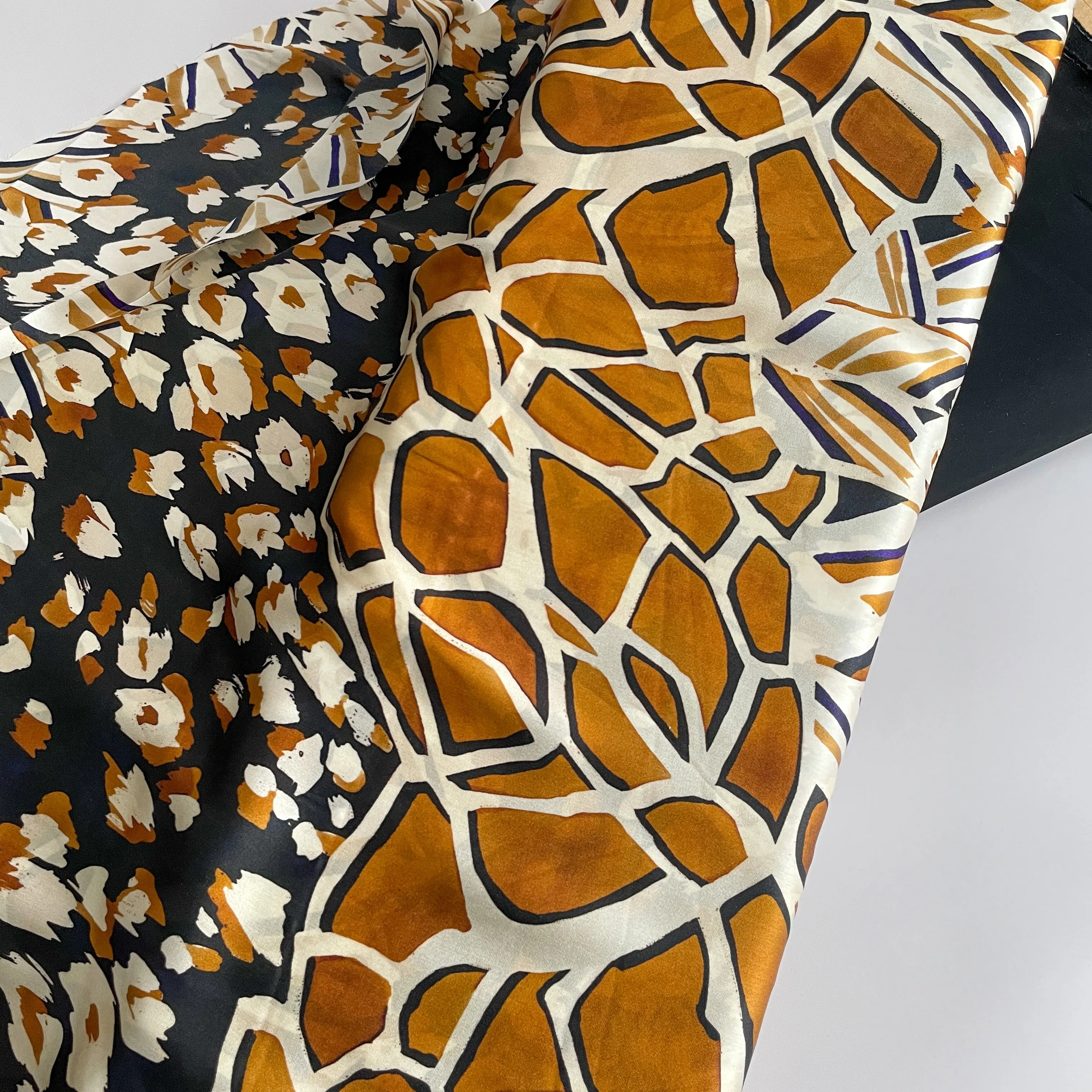 Sophisticated Sophie (Silk)