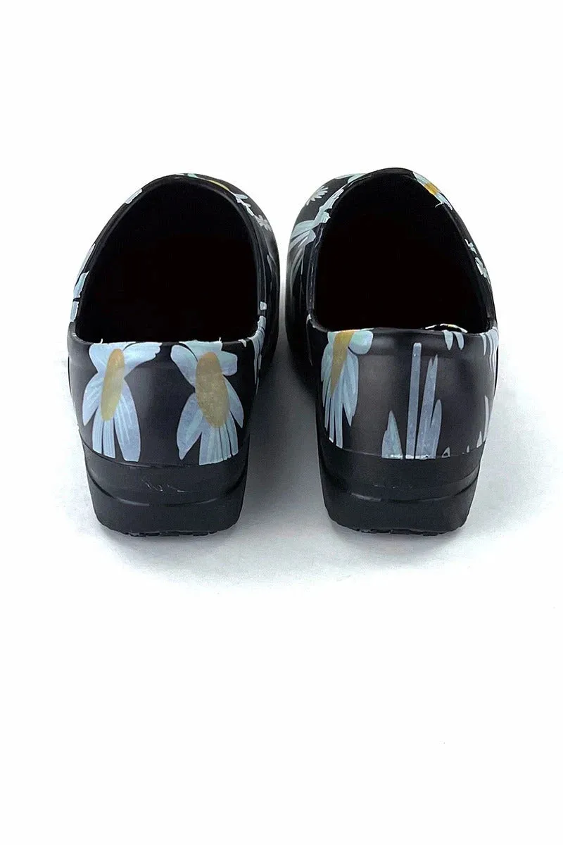 StepZ Women's Slip Resistant Nurse Clogs | Daisy Power