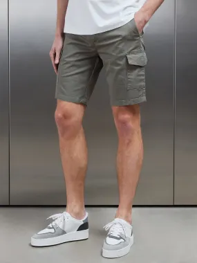 Tailored Cotton Cargo Short in Olive