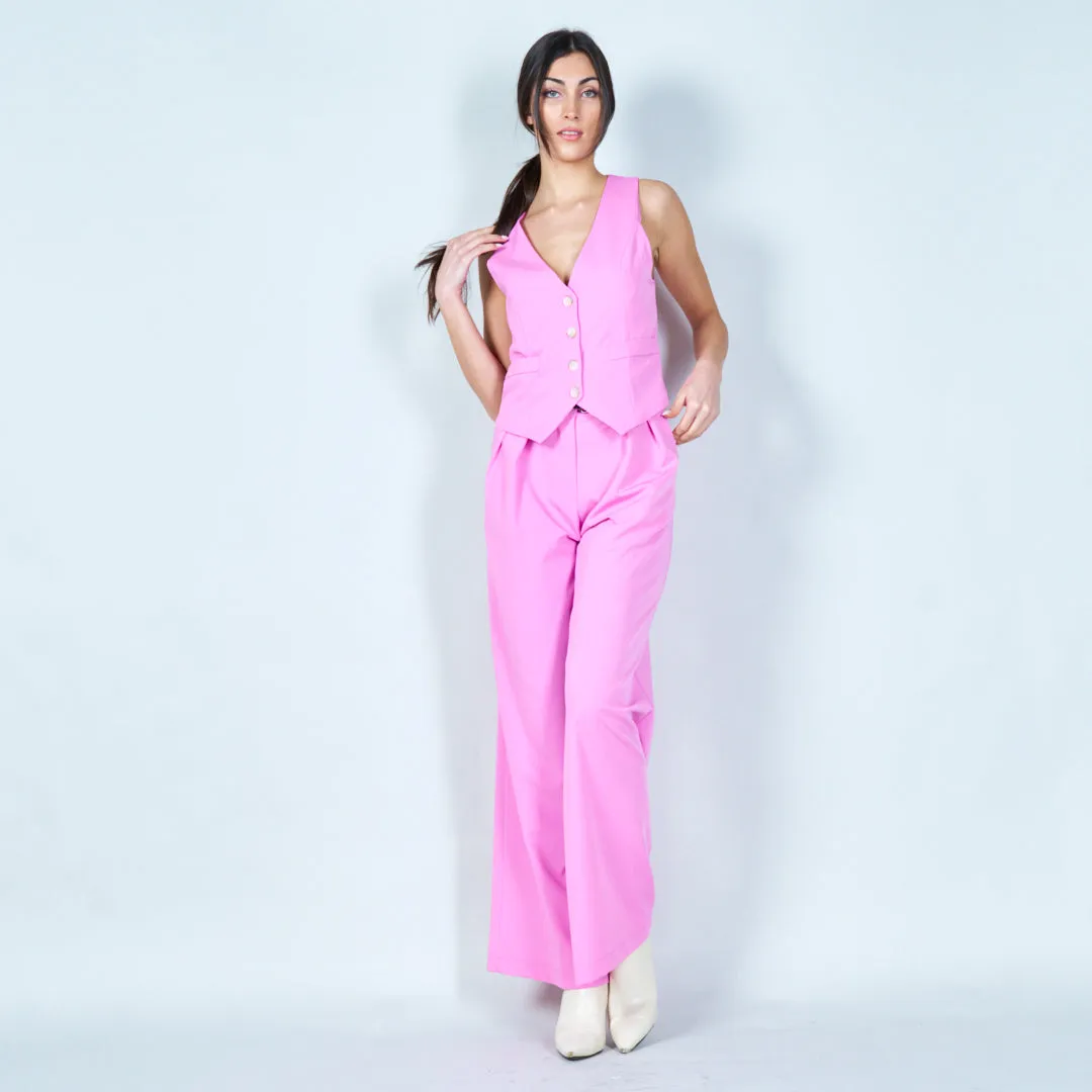Tailored sleeveless vest wholesale