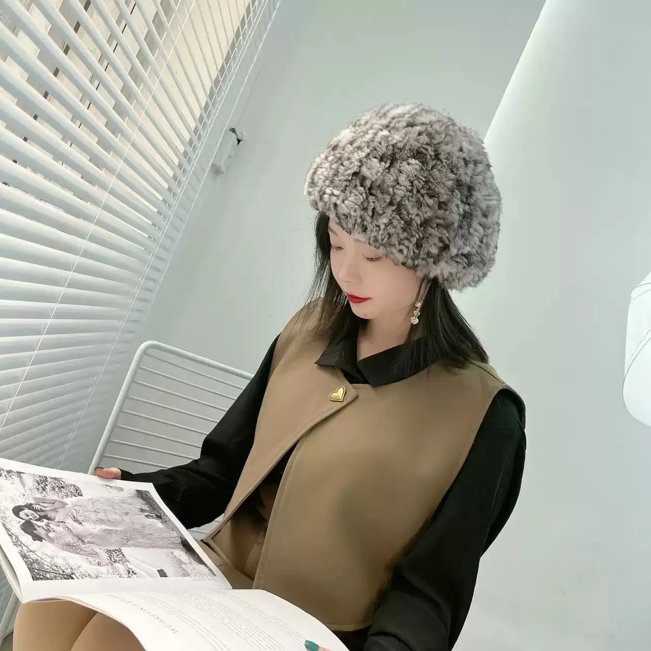 Temperament beret fur hat chinchilla American squirrel elastic cap painter hat ladies warm double-sided fur