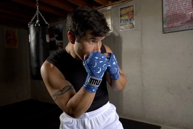 TITLE Boxing Print Hand Wraps 180"
