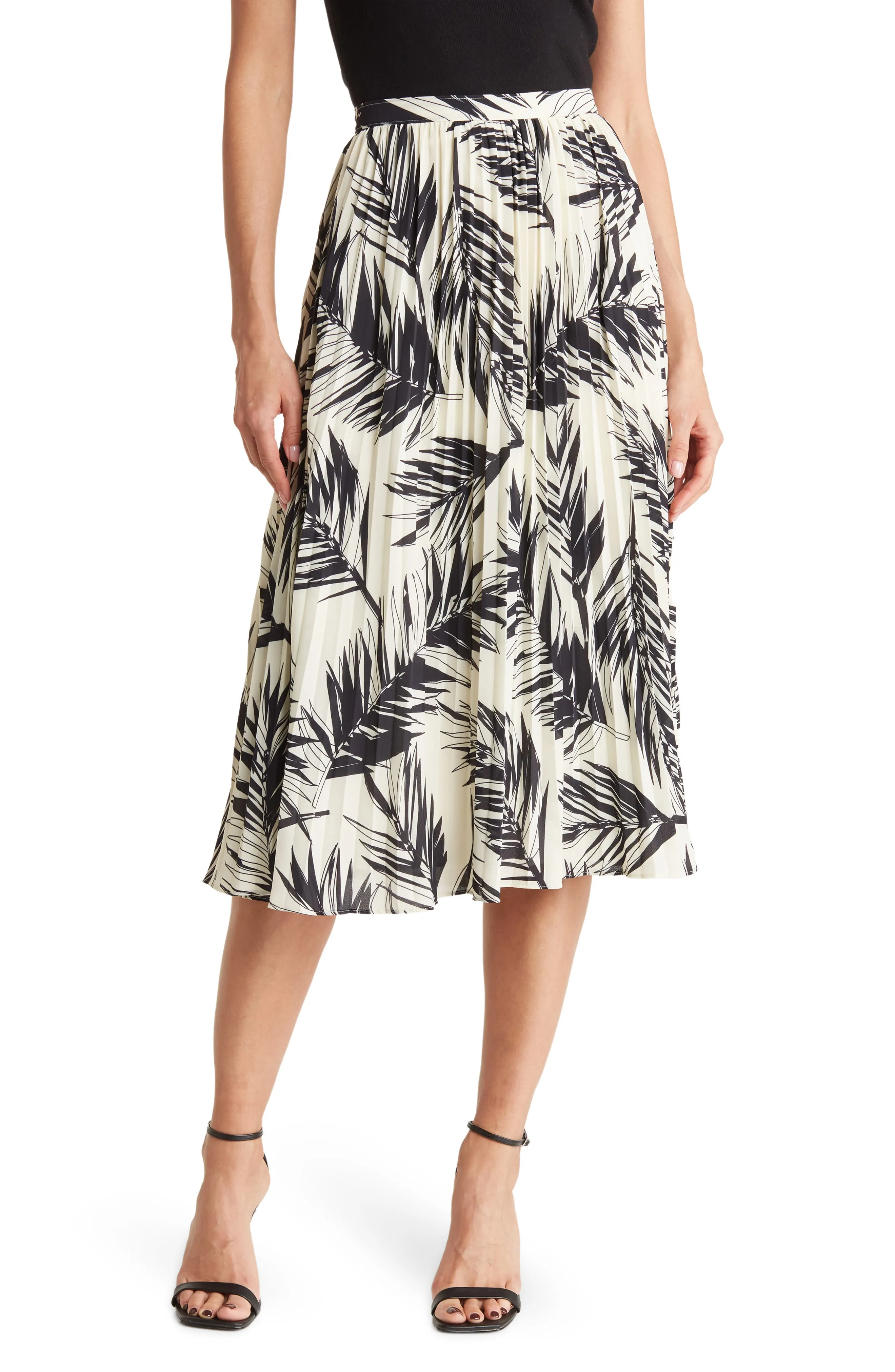 TOCCIN Pleated Midi Skirt