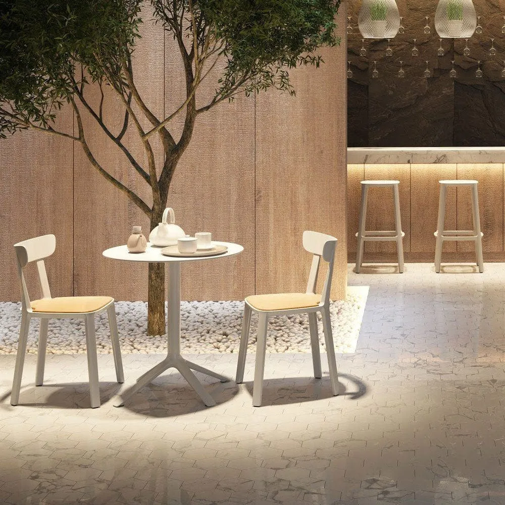 TOOU Eex Round Dining Table - Indoor / Outdoor Table