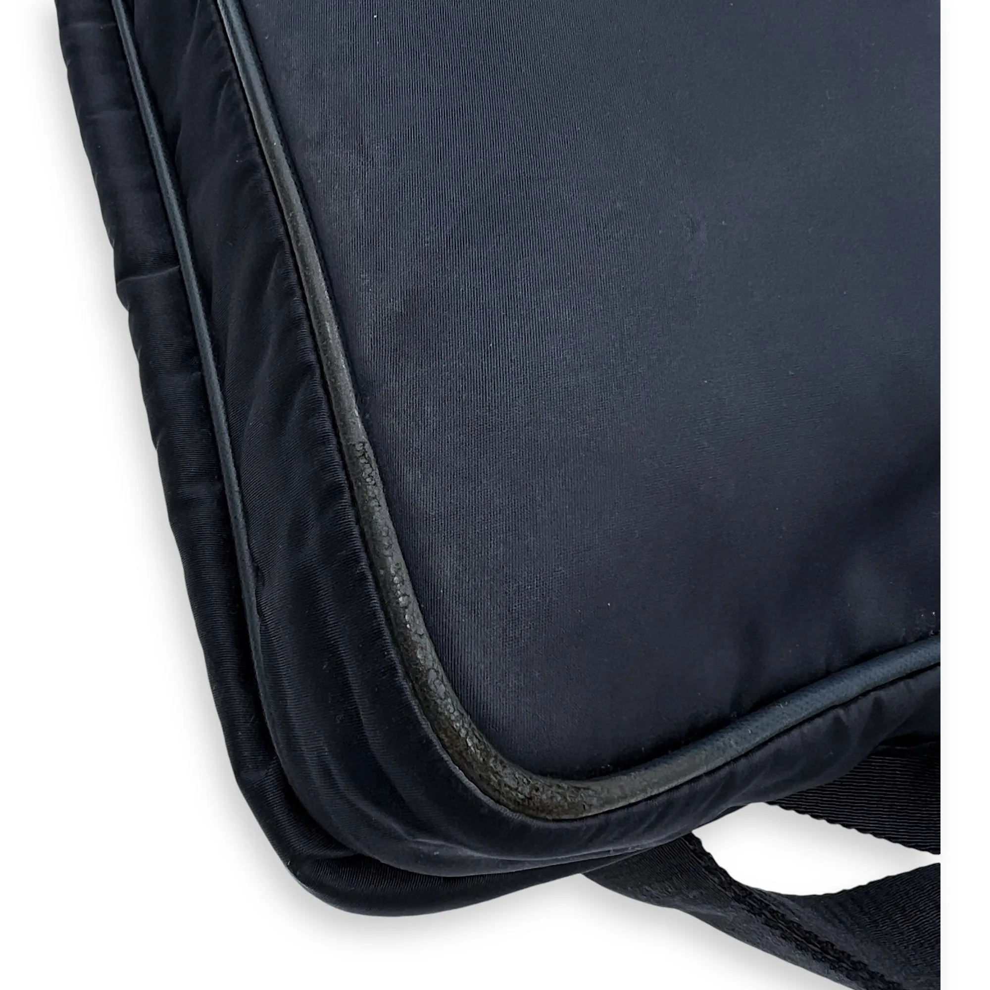 Triangle Logo Navy Messenger in Nylon, Silver hardware