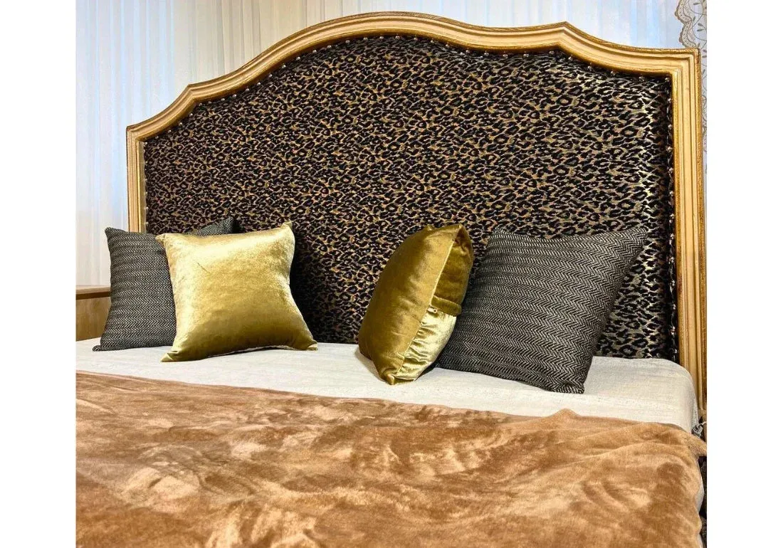 Unique Teak Wooden Hand Carving Bed Set