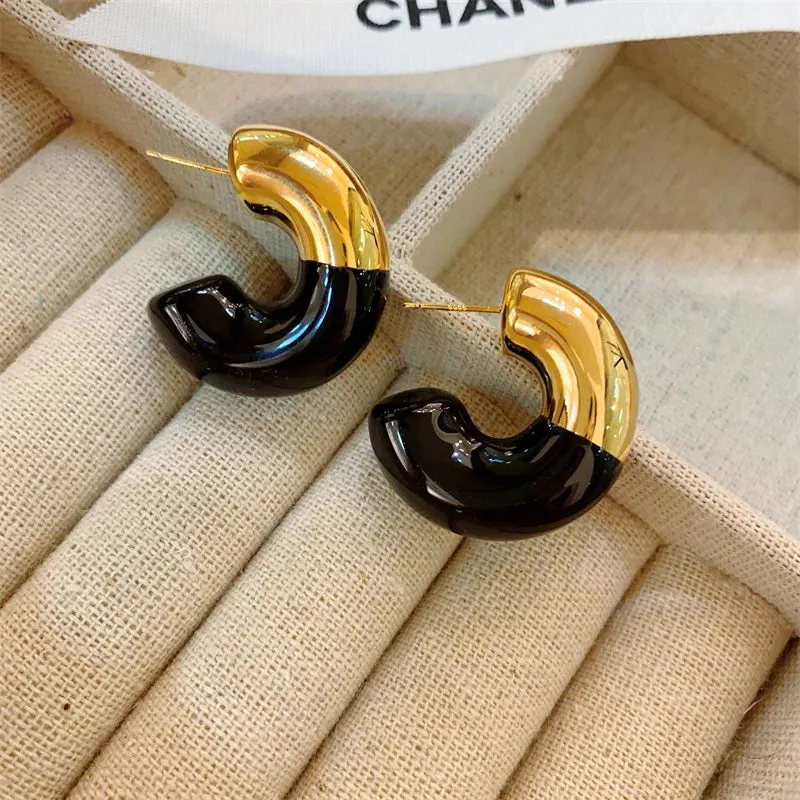 VAIGE Chic Metallic C-shaped Enamel Stud Earrings with Glossy Drip Glaze in Elegant Blue and Gold