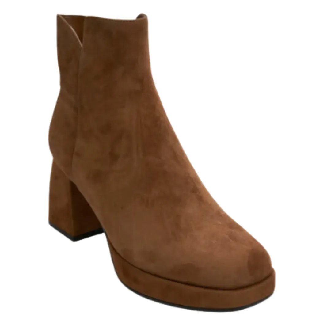 Vaneli Valse Bootie