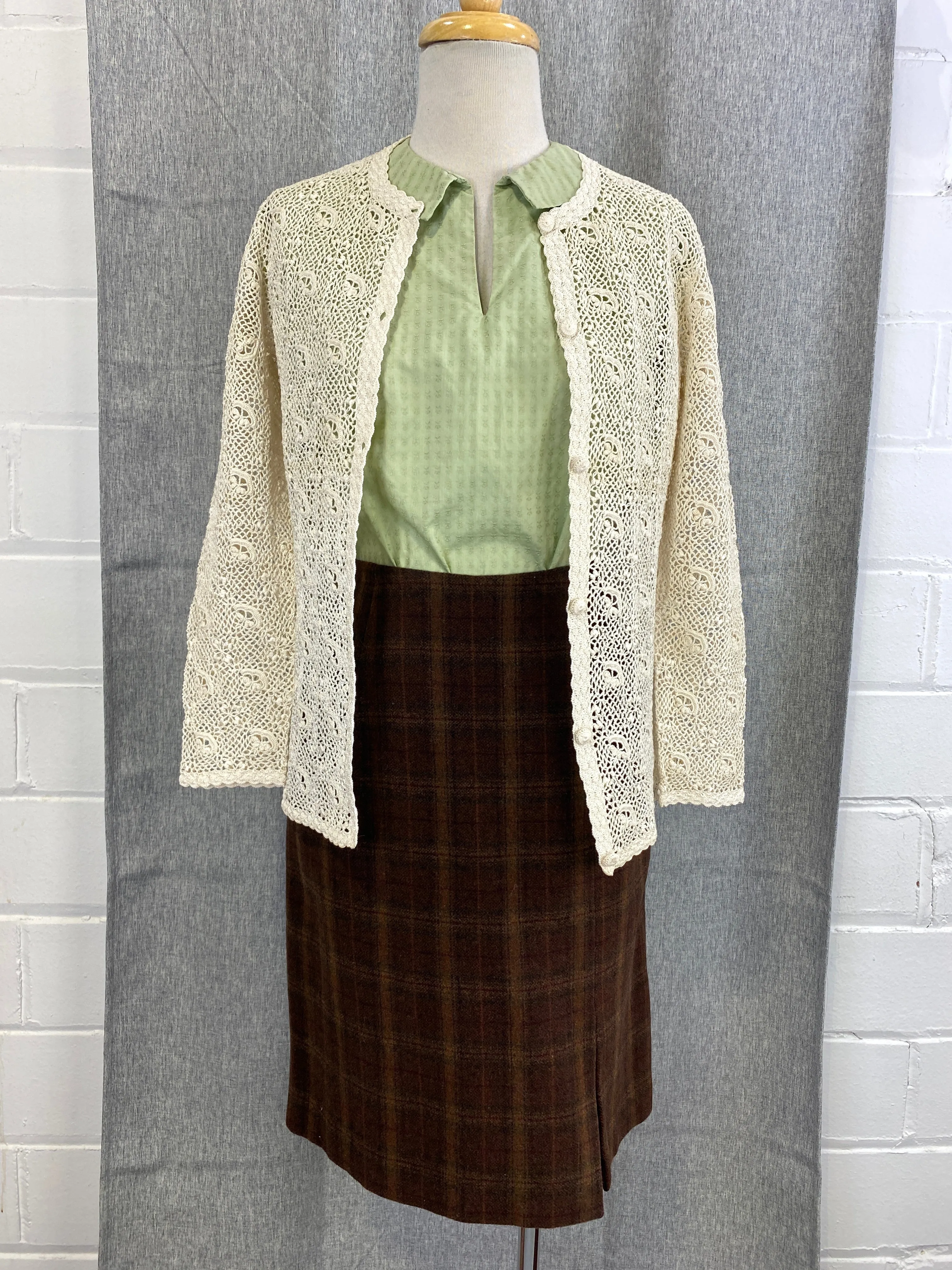 Vintage 1960s Cream Cotton Irish Crochet Lace Cardigan, XS