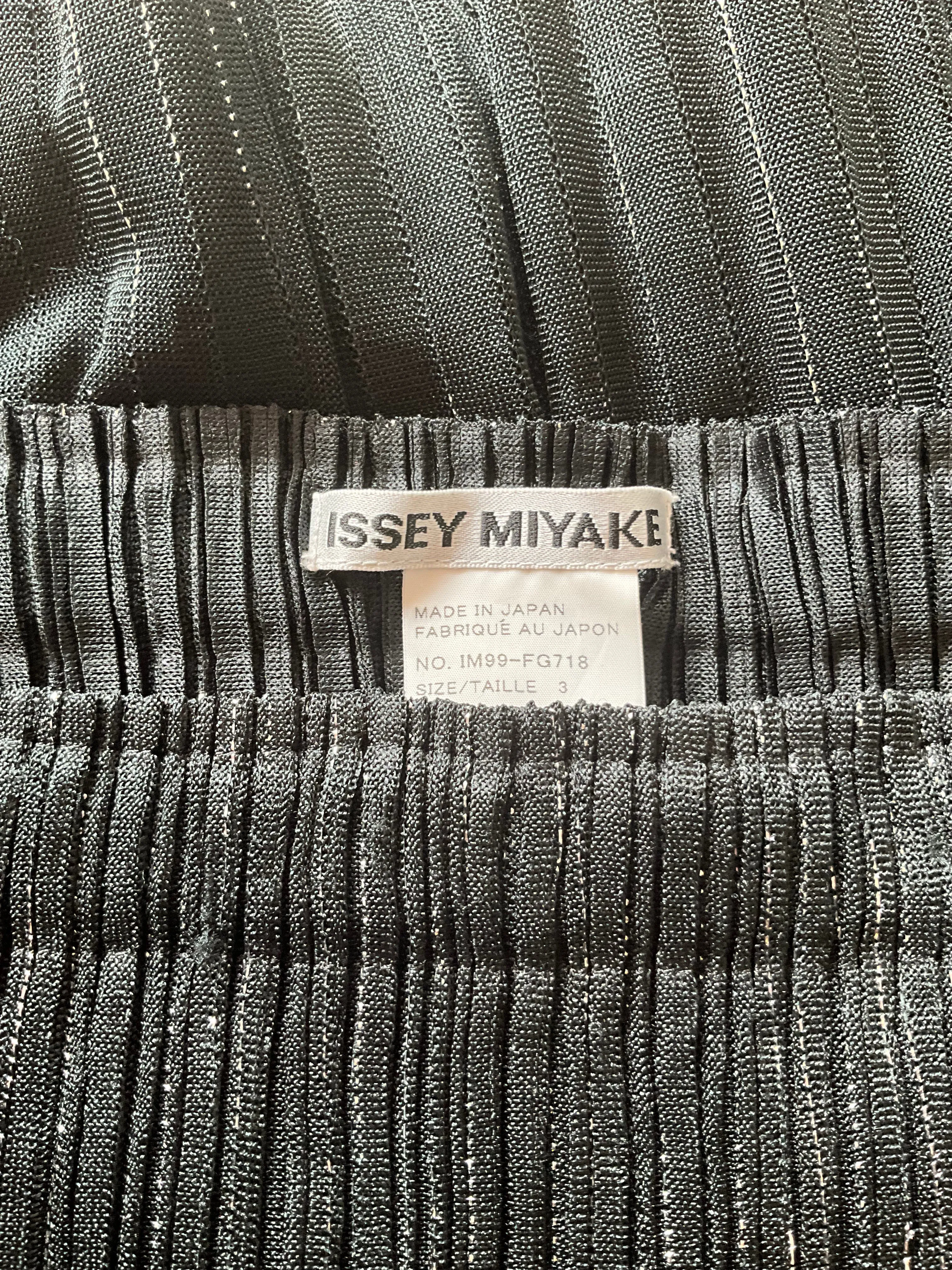 Vintage 1990s Issey Miyake Black and Silver Metallic Pleated Midi Skirt, Medium