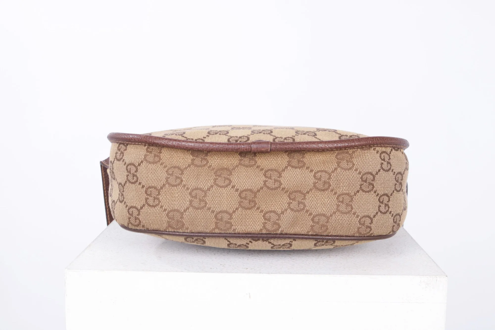 Vintage Gucci GG Canvas Monogram Crossbody Camera Leather Bag