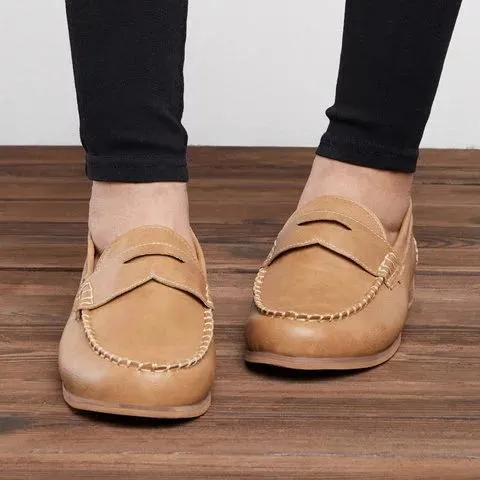 Vintage Leather Splicing Low Heel Slip On Loafers