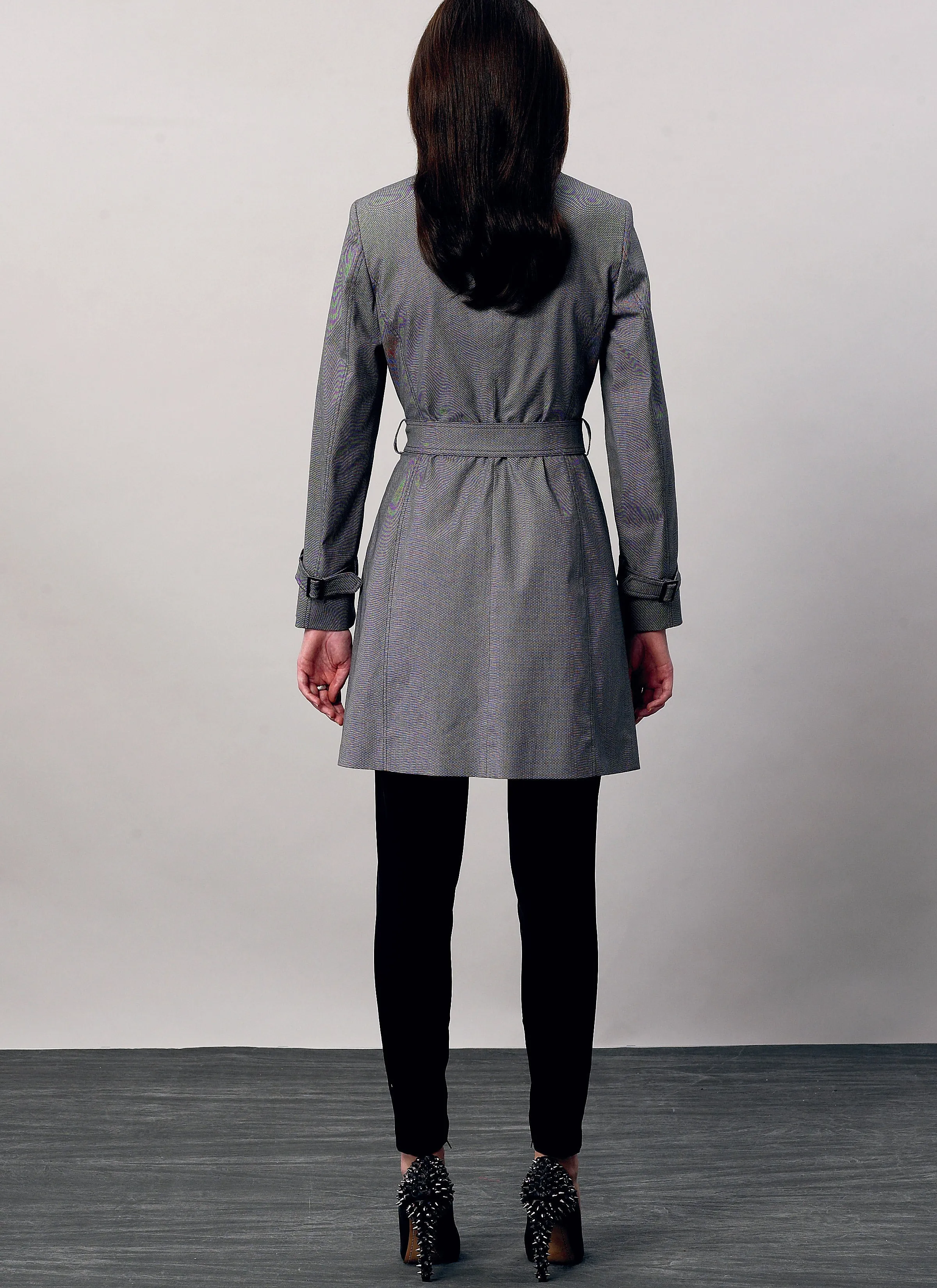 Vogue Pattern 8884 Short Trenchcoat | Easy