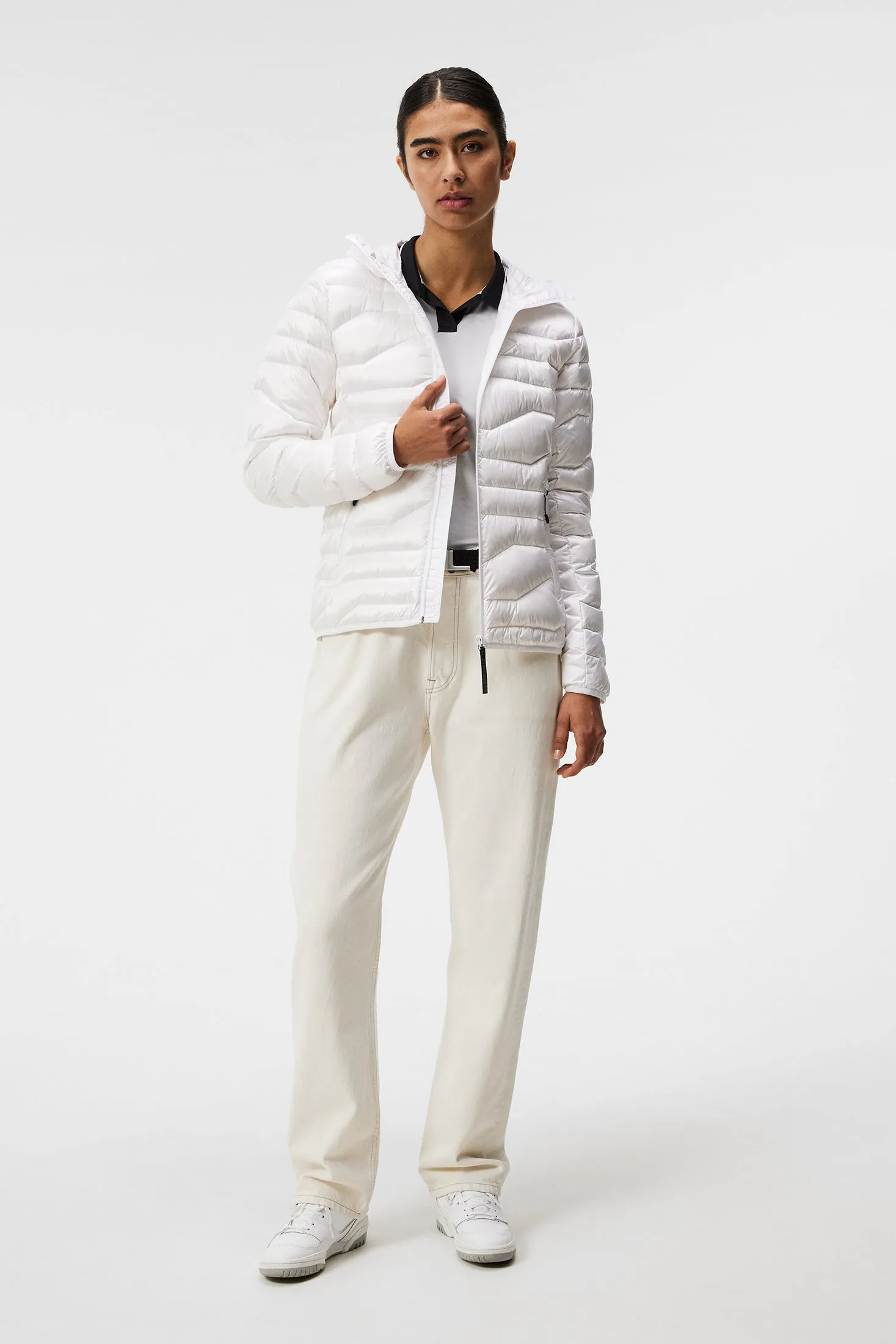 W Cliff Light Down Hood / White