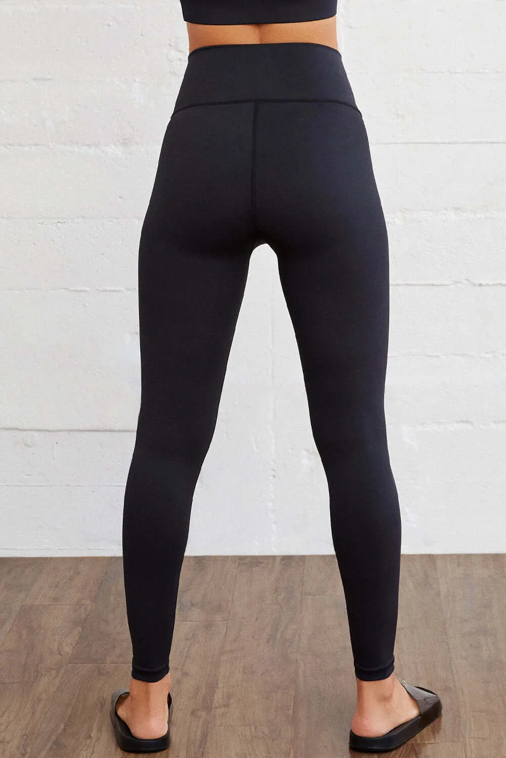 WALK AWAY Leggings by Vivian-Lu