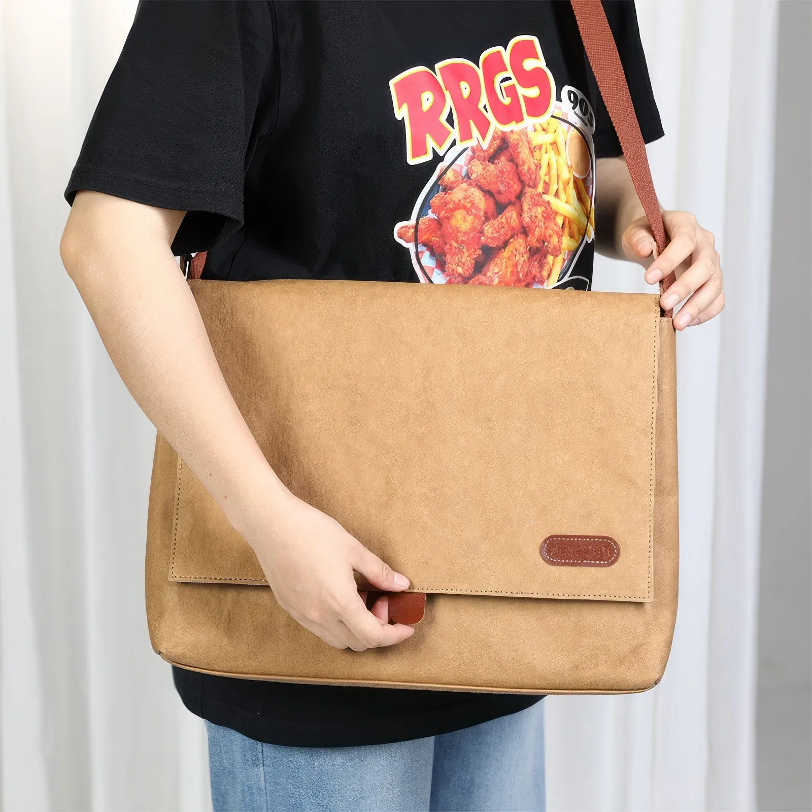 Washable Kraft Paper 13-inch Laptop Messenger Shoulder Bag