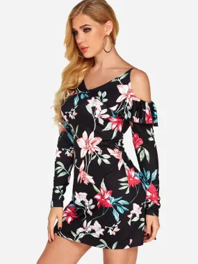 Wholesale Black V-Neck Long Sleeve Floral Print Backless Dresses