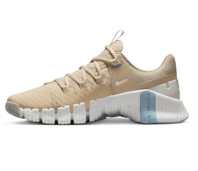 Women's Nike Free Metcon 5 (Sanddrift/White)