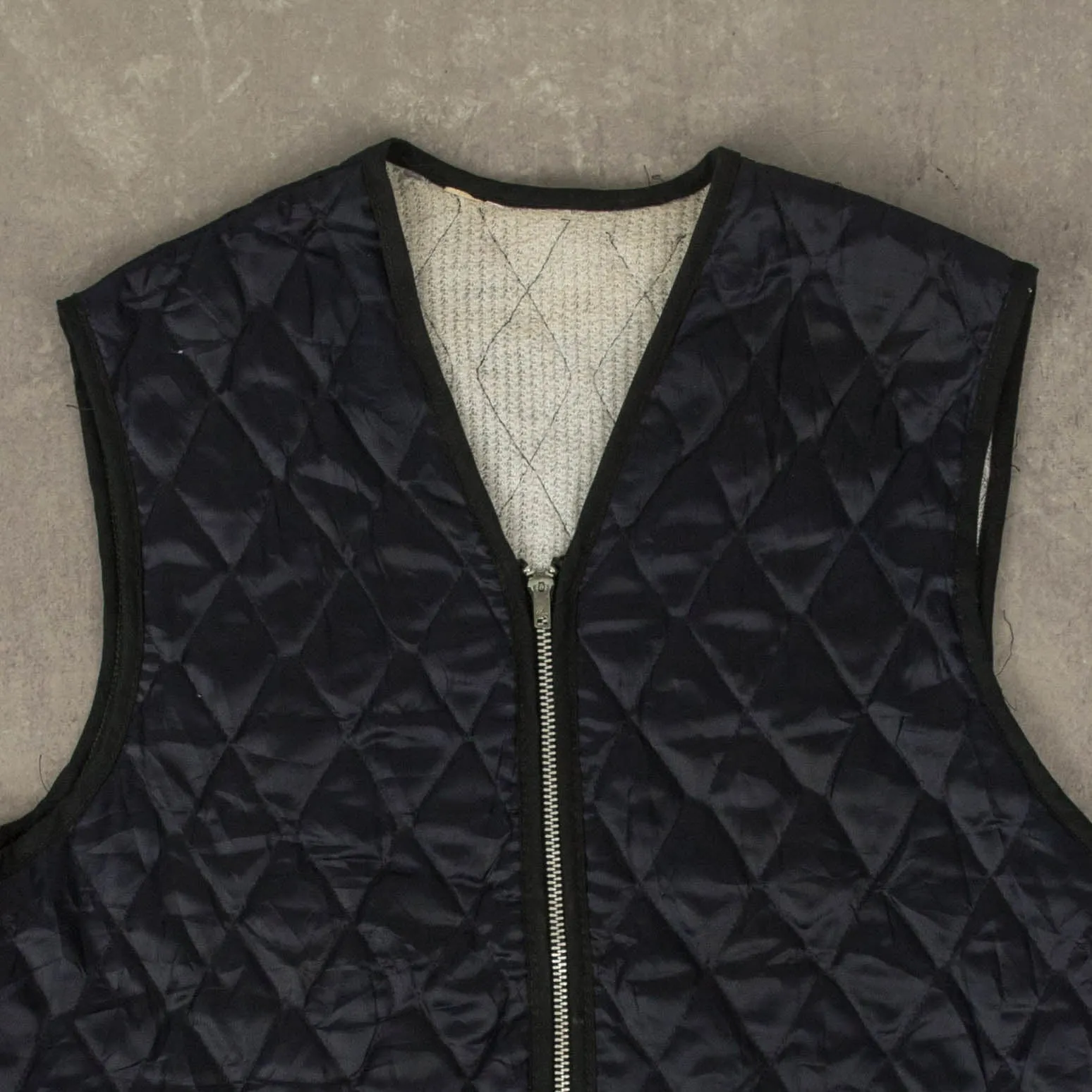 WOMEN'S VINTAGE 1980S QUILTED GILET VEST JACKET - MEDIUM