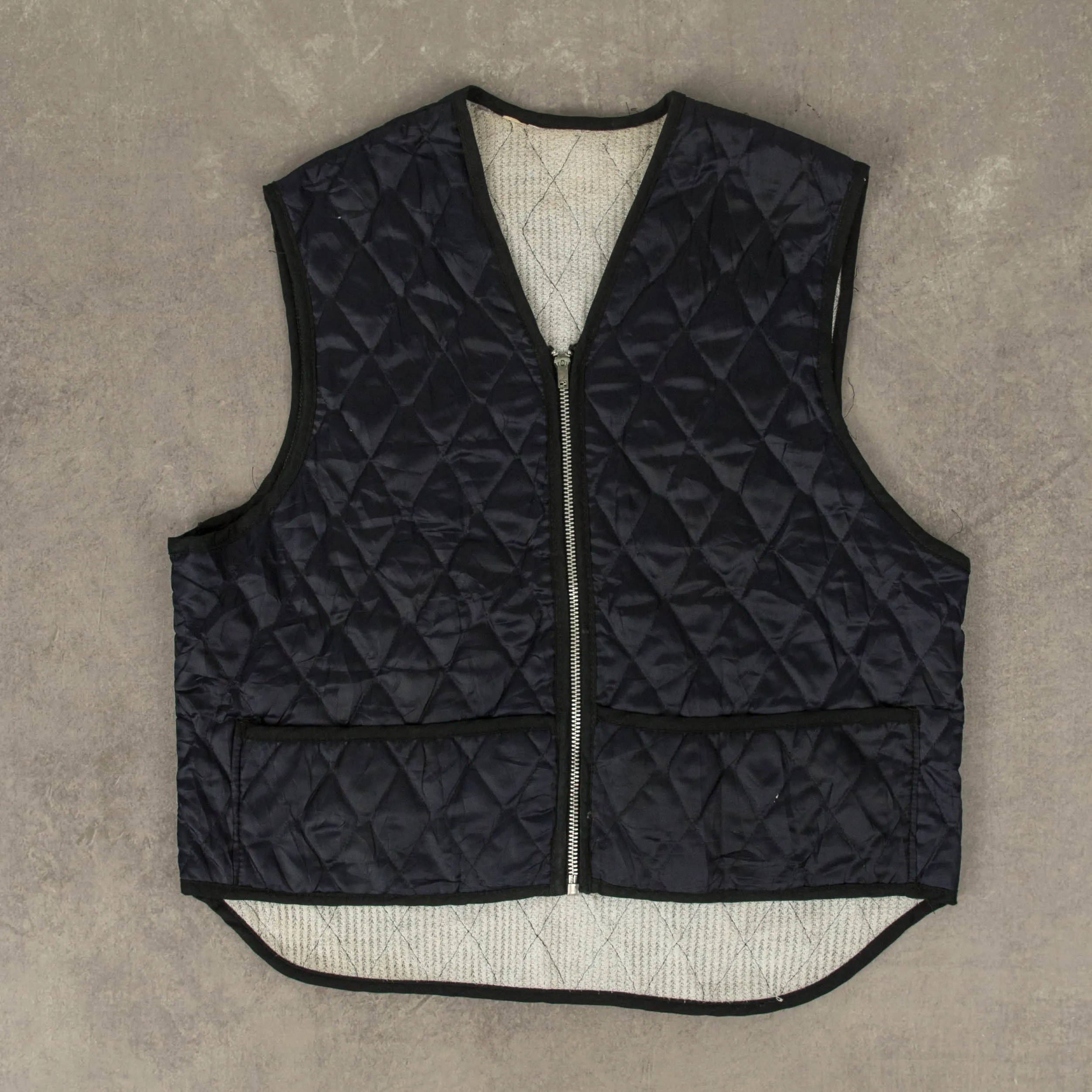 WOMEN'S VINTAGE 1980S QUILTED GILET VEST JACKET - MEDIUM