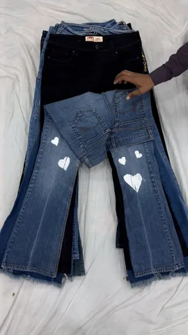 Y2K EMBELLISHED FLARED JEANS